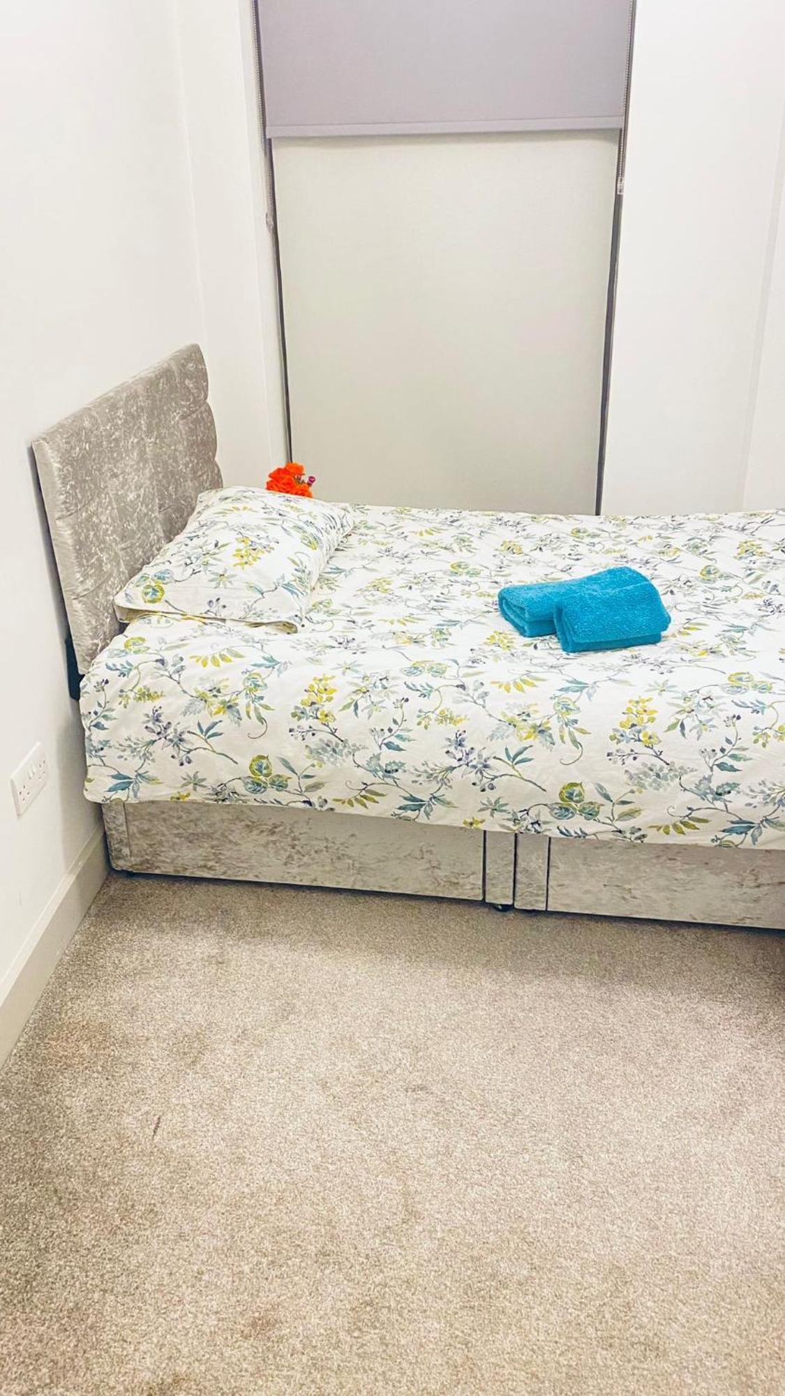 Shadwell - Walking Distance To Tower Bridge, Two Stations In Close Proximity 런던 외부 사진